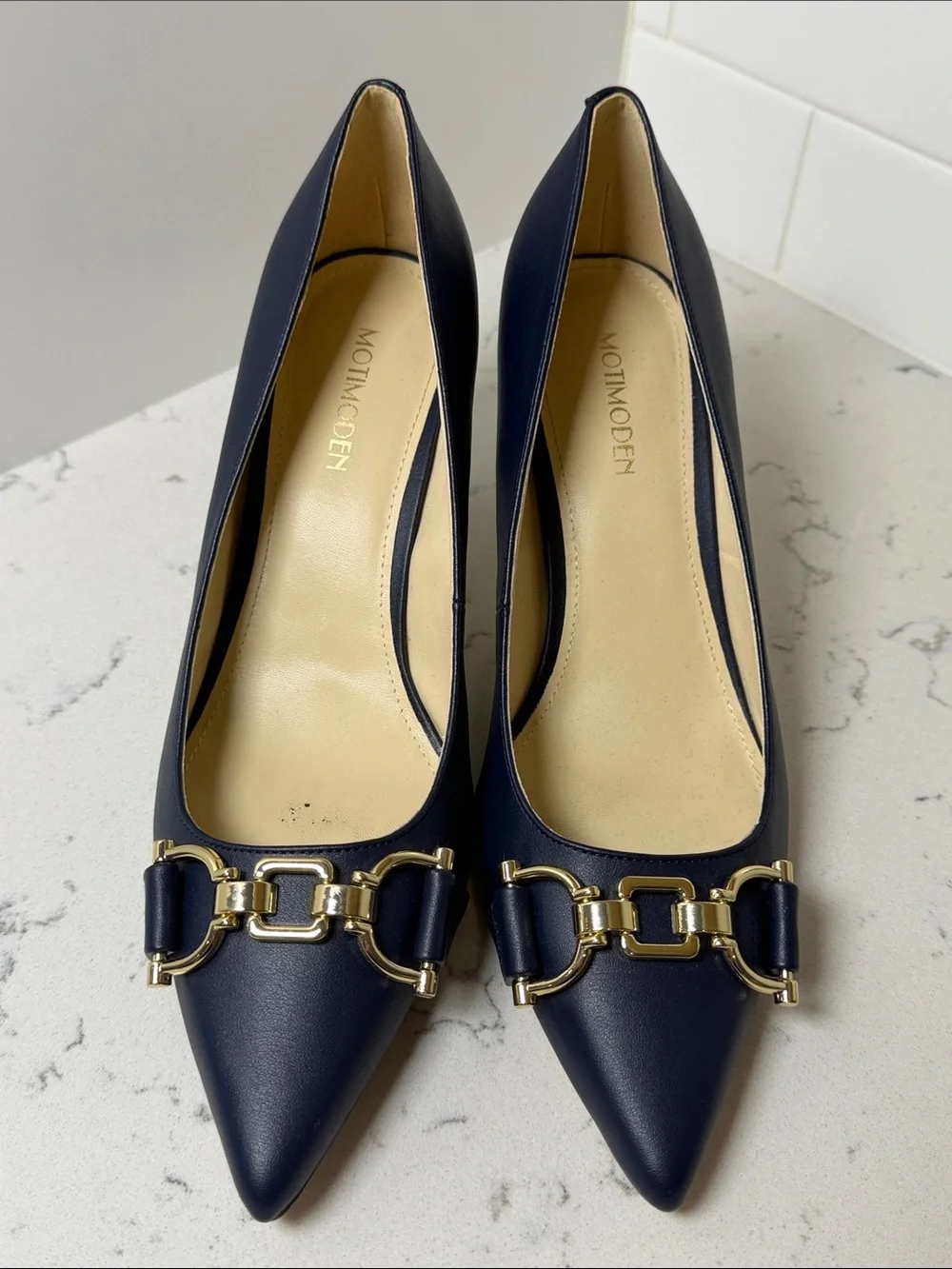 Women's Size 9 Navy Leather Kitten Heels Gold Chain Pointed Toe